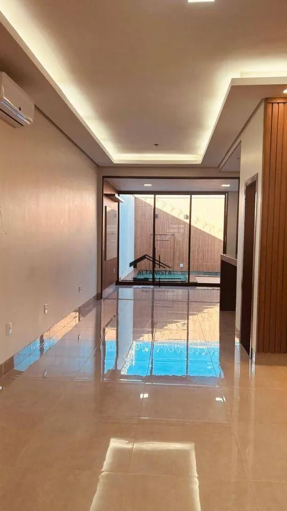 Casa, 3 quartos, 178 m² - Foto 1