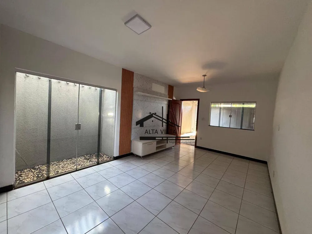 Casa, 3 quartos, 250 m² - Foto 2
