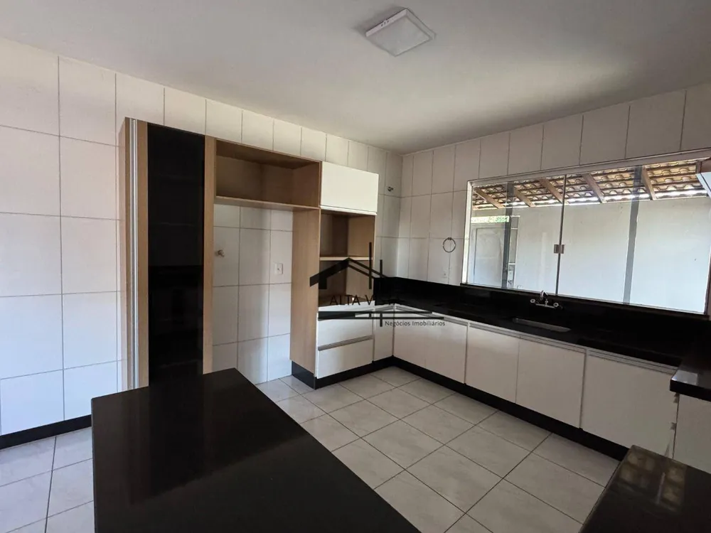 Casa, 3 quartos, 250 m² - Foto 3