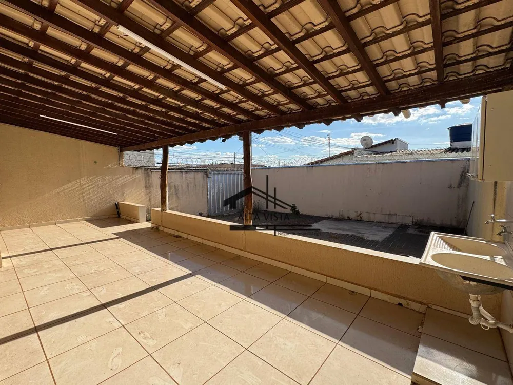 Casa, 3 quartos, 250 m² - Foto 15