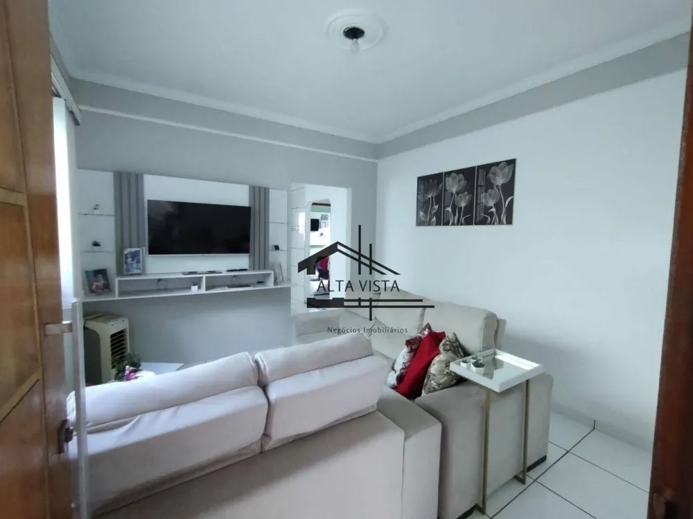 Casa, 3 quartos, 170 m² - Foto 2