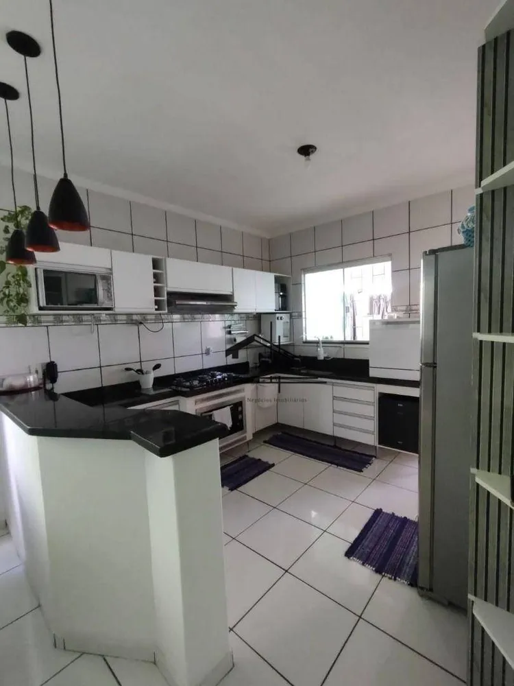 Casa, 3 quartos, 170 m² - Foto 3