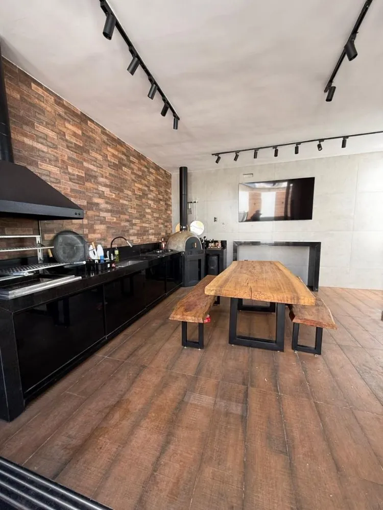 Casa, 3 quartos, 200 m² - Foto 11