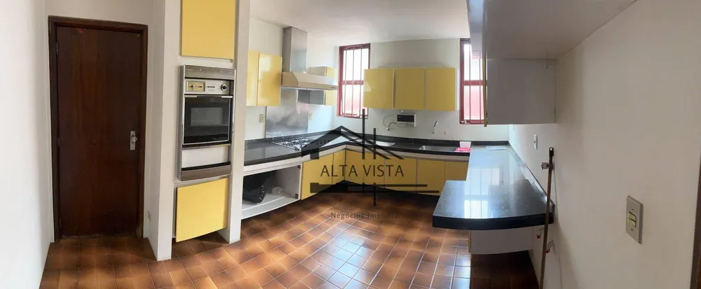 Sobrado, 6 quartos, 364 m² - Foto 2