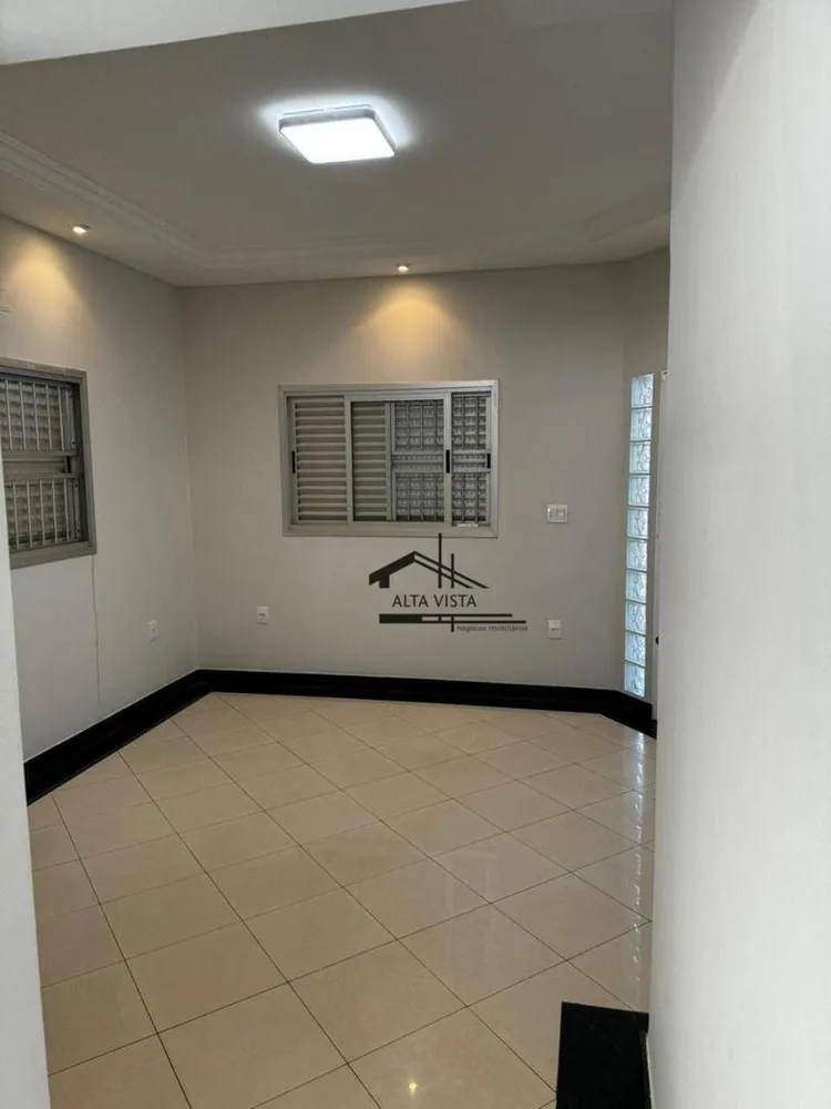 Casa, 3 quartos, 300 m² - Foto 1