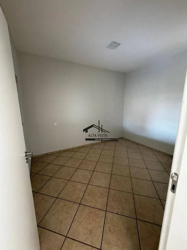Casa, 3 quartos, 300 m² - Foto 2