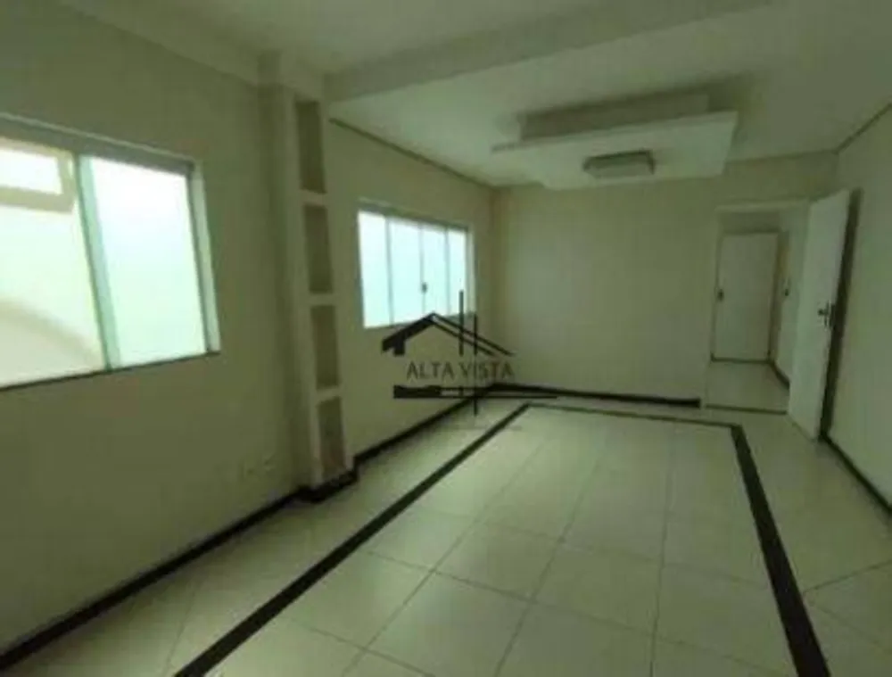 Casa, 4 quartos, 198 m² - Foto 2