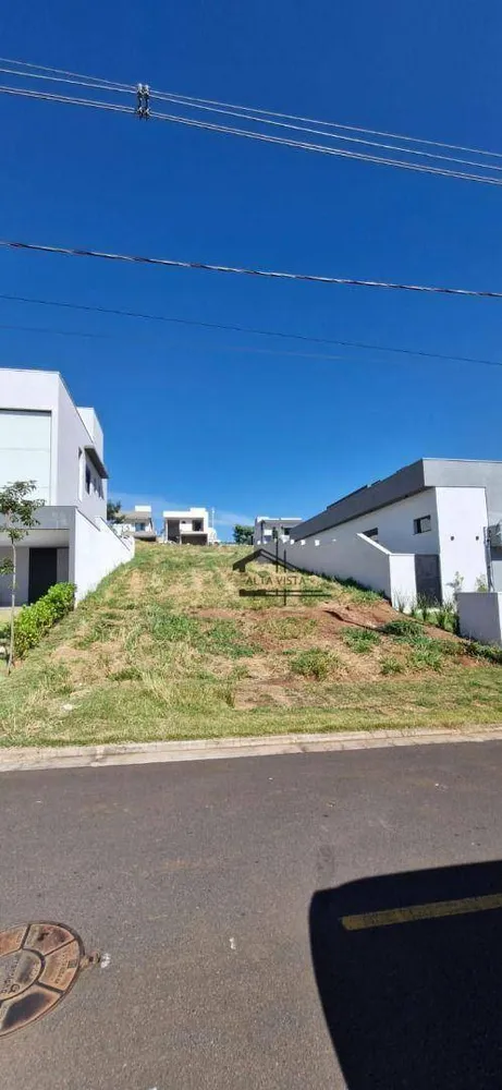 Loteamento e Condomínio, 325 m² - Foto 1