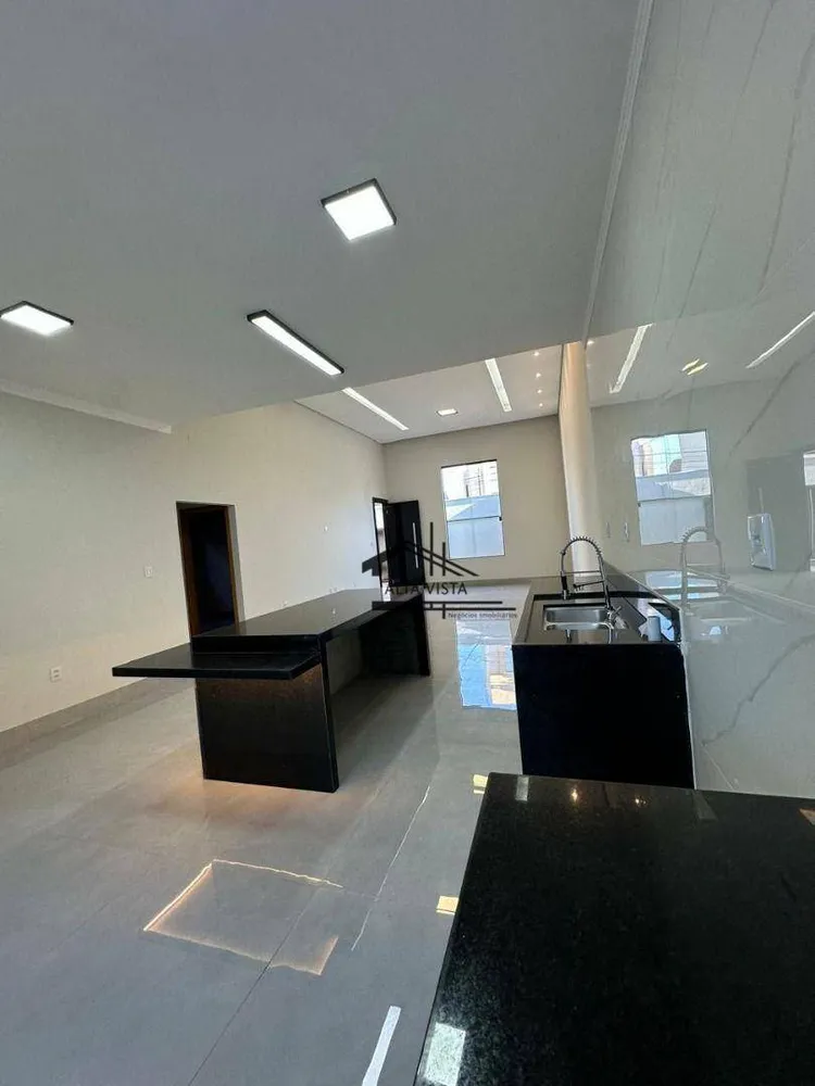 Casa, 3 quartos, 142 m² - Foto 2