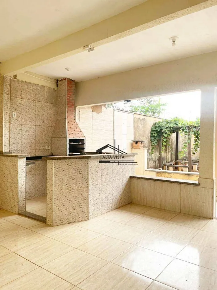 Casa, 4 quartos, 200 m² - Foto 1
