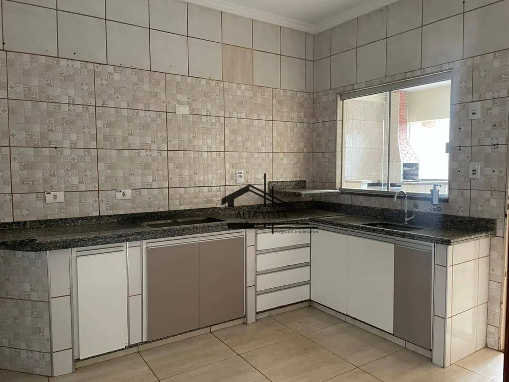 Casa, 4 quartos, 200 m² - Foto 3