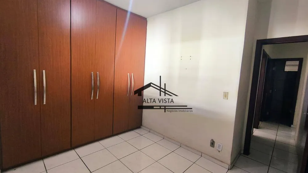 Casa, 5 quartos, 170 m² - Foto 4