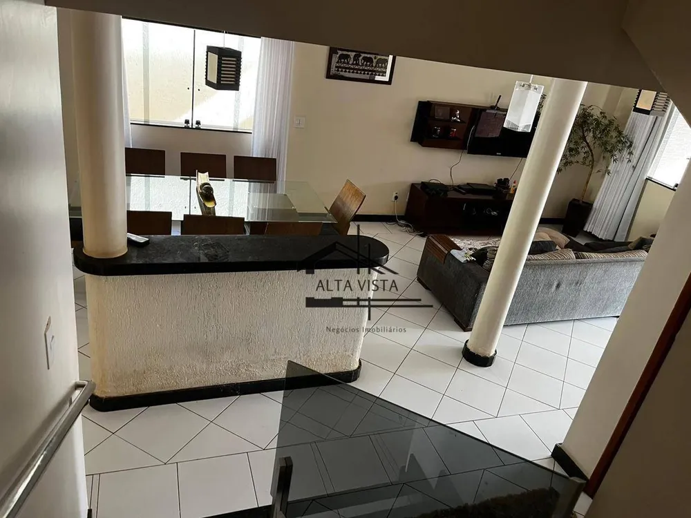 Casa, 2 quartos, 86 m² - Foto 1
