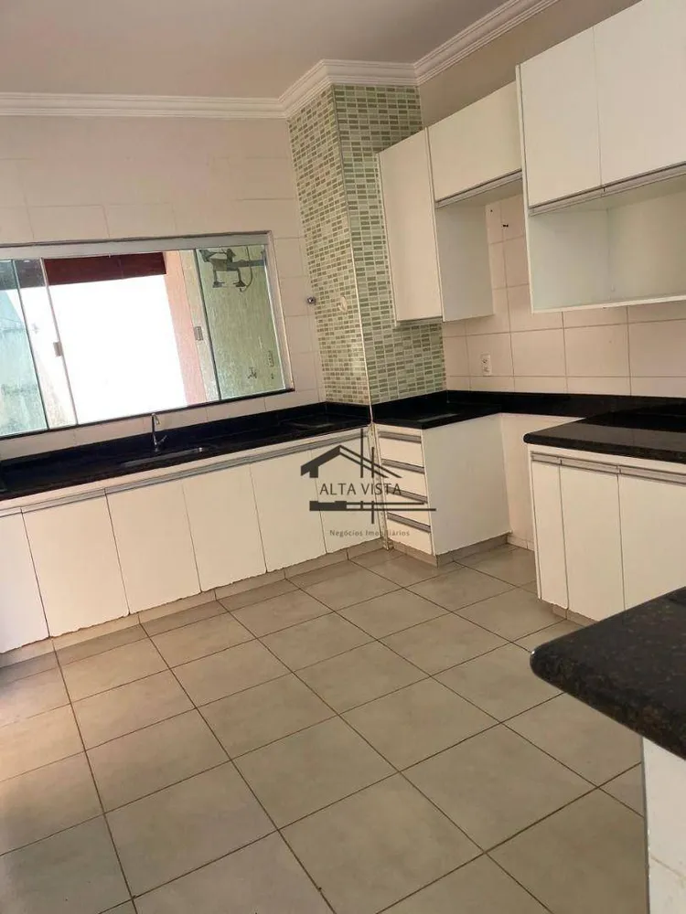 Casa, 3 quartos, 106 m² - Foto 1
