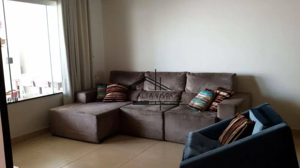 Casa, 3 quartos, 180 m² - Foto 3