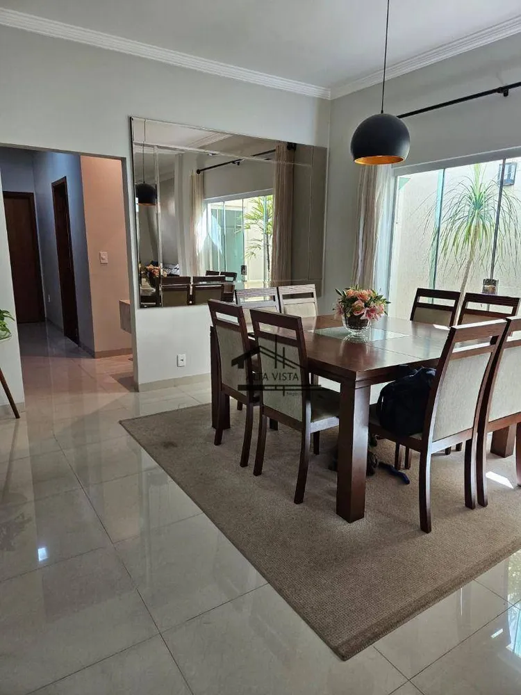 Casa, 4 quartos, 225 m² - Foto 3