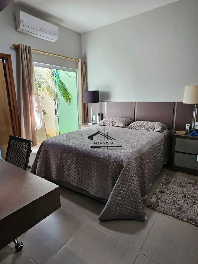 Casa, 4 quartos, 225 m² - Foto 11