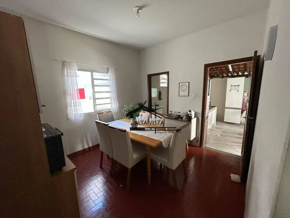 Casa, 3 quartos, 300 m² - Foto 1