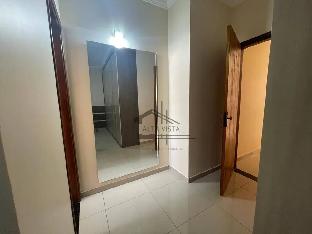 Casa, 3 quartos, 220 m² - Foto 8