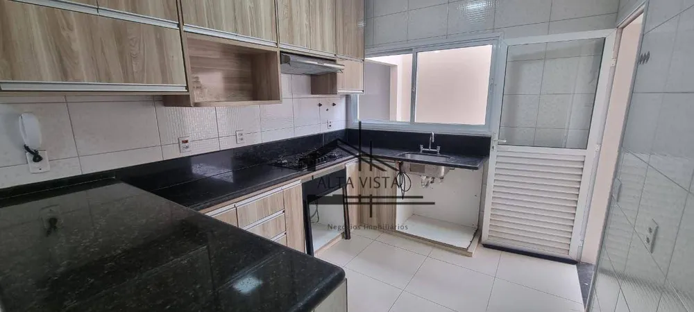Casa, 3 quartos, 136 m² - Foto 2