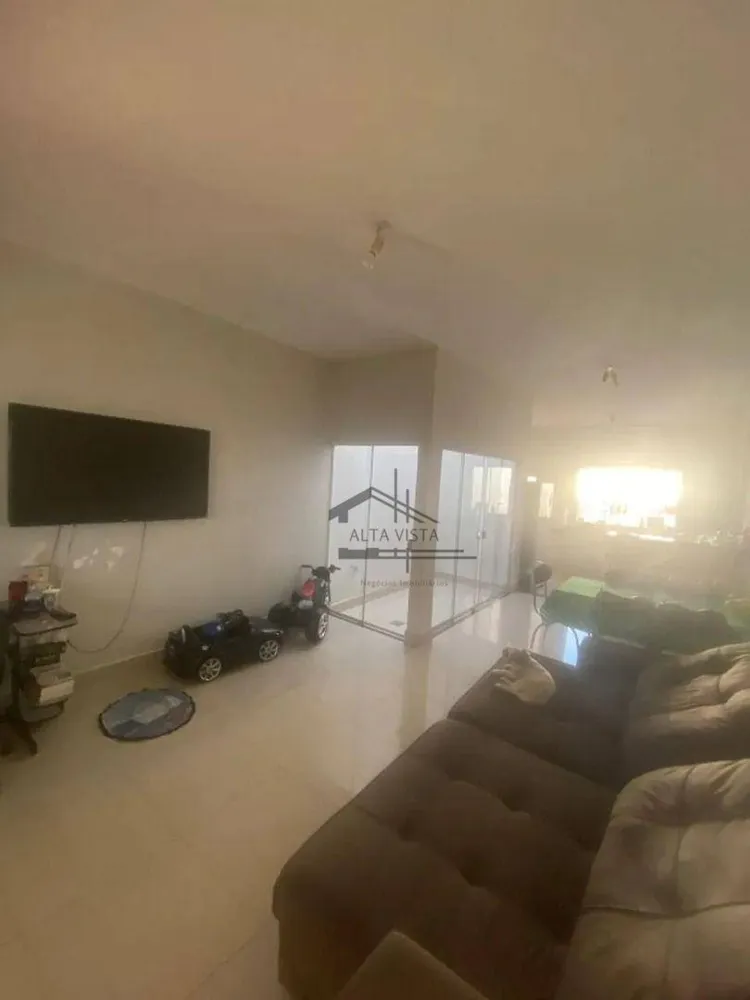 Casa, 3 quartos, 169 m² - Foto 1