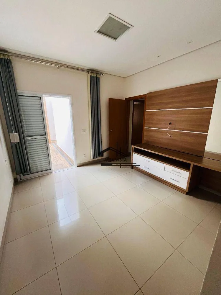 Casa, 3 quartos, 200 m² - Foto 8