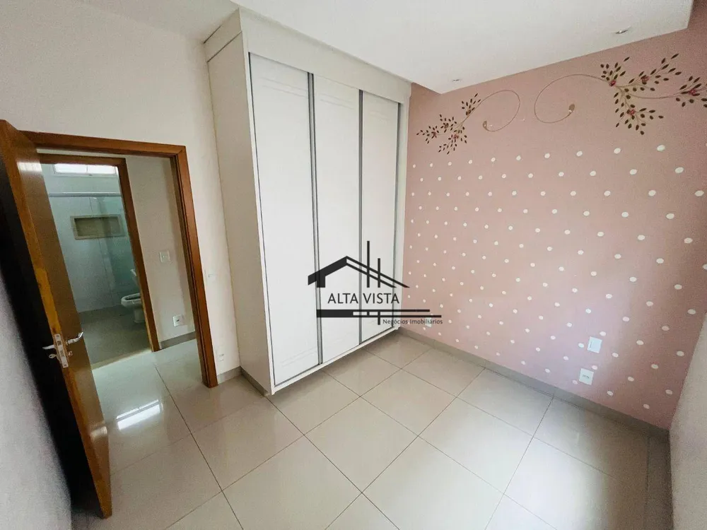 Casa, 3 quartos, 200 m² - Foto 9