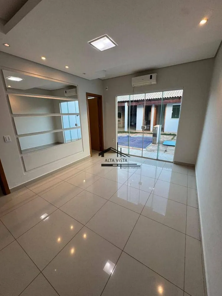 Casa, 3 quartos, 210 m² - Foto 2