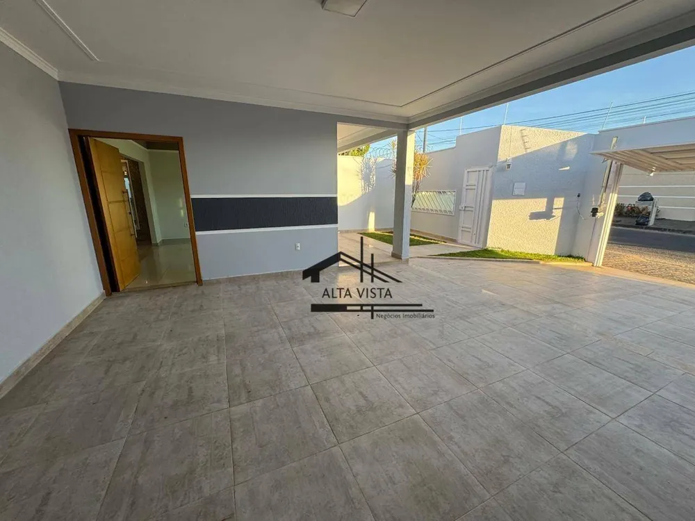 Casa, 3 quartos, 210 m² - Foto 2