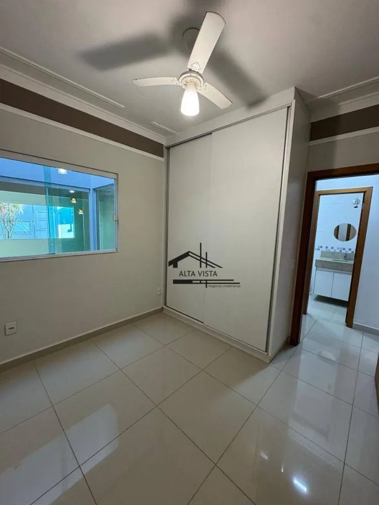 Casa, 3 quartos, 210 m² - Foto 3