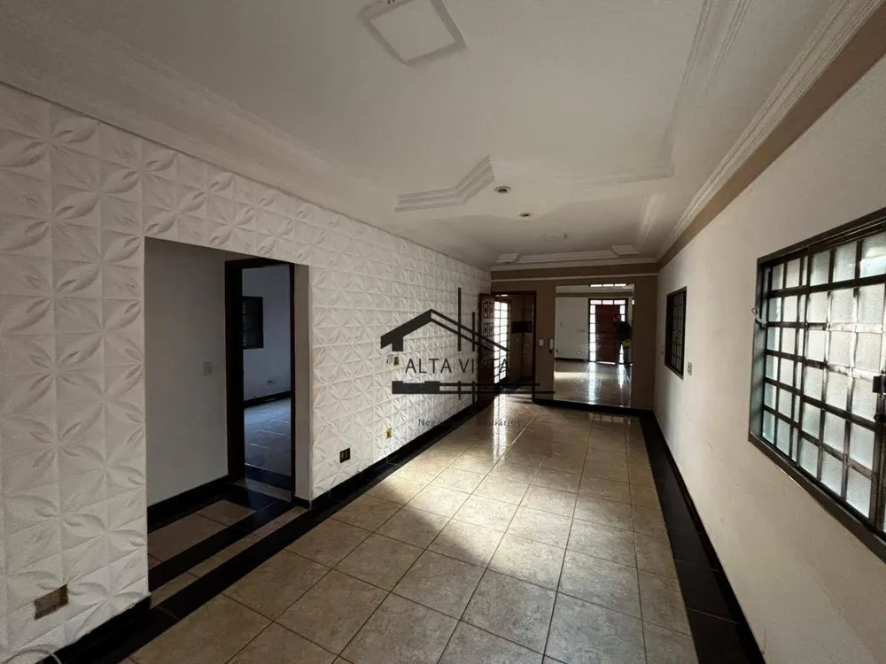 Casa, 4 quartos, 187 m² - Foto 2