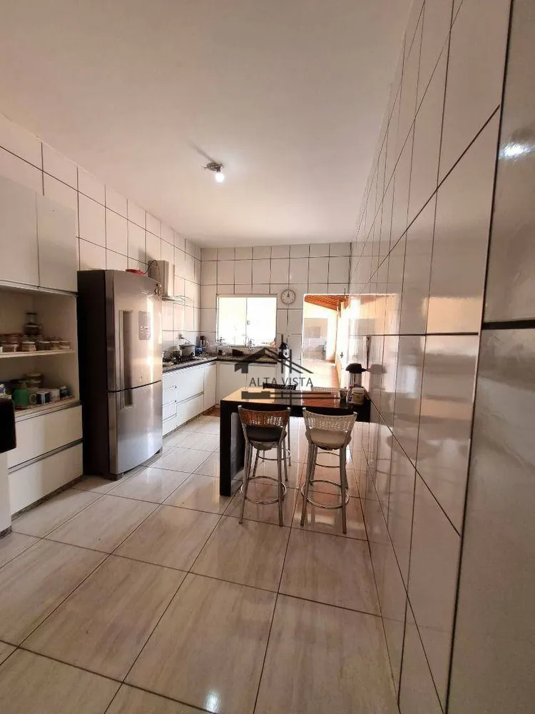 Casa, 3 quartos, 327 m² - Foto 4