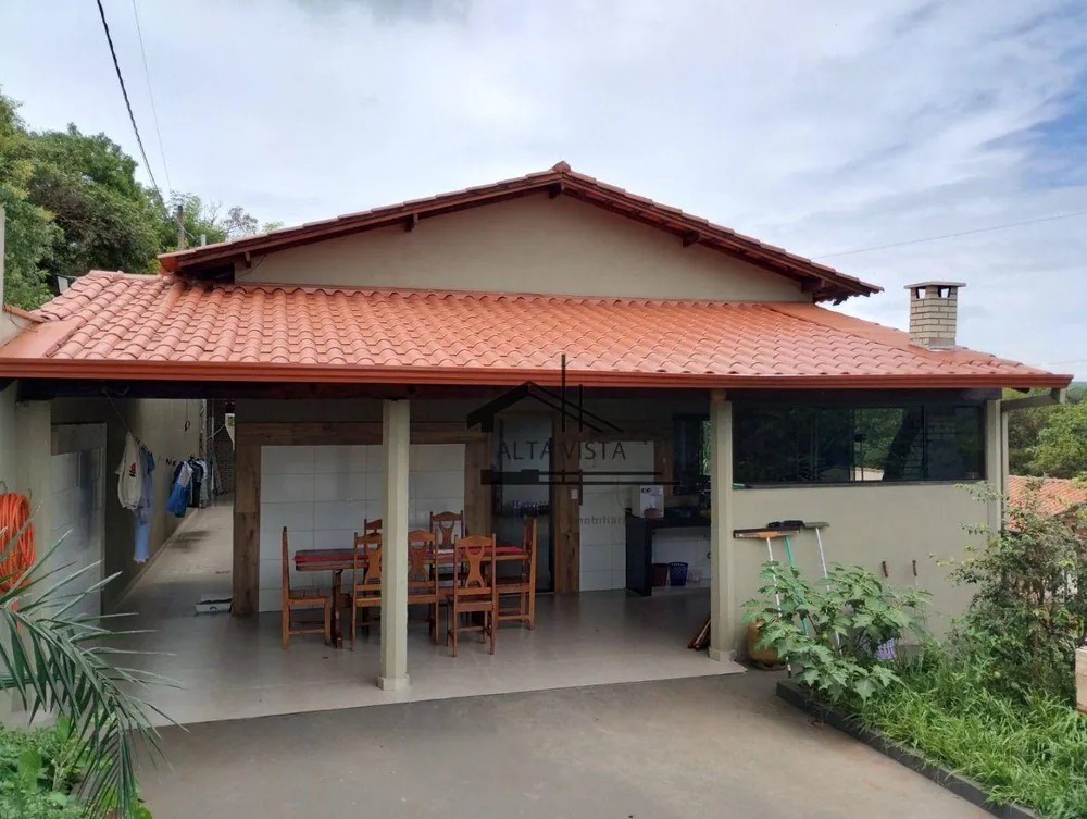 Chácara, 3 quartos, 3000 m² - Foto 1