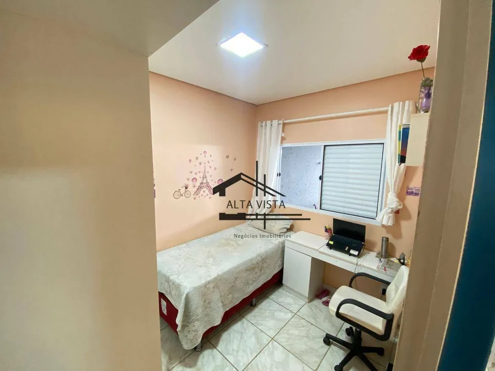 Casa, 3 quartos, 80 m² - Foto 2
