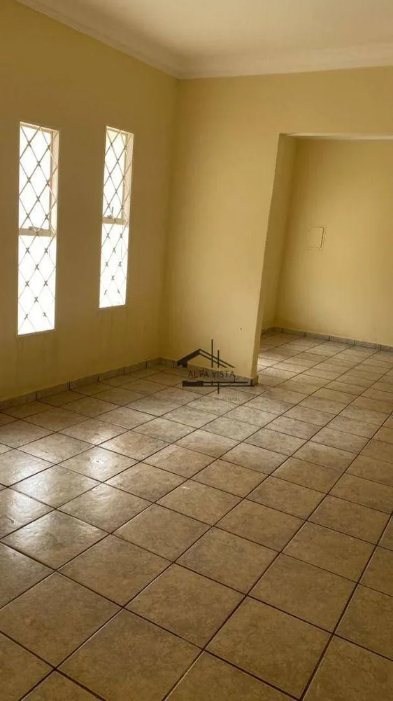 Casa, 3 quartos, 200 m² - Foto 2