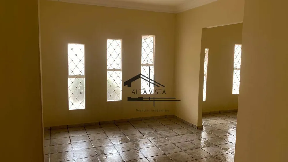 Casa, 3 quartos, 200 m² - Foto 1