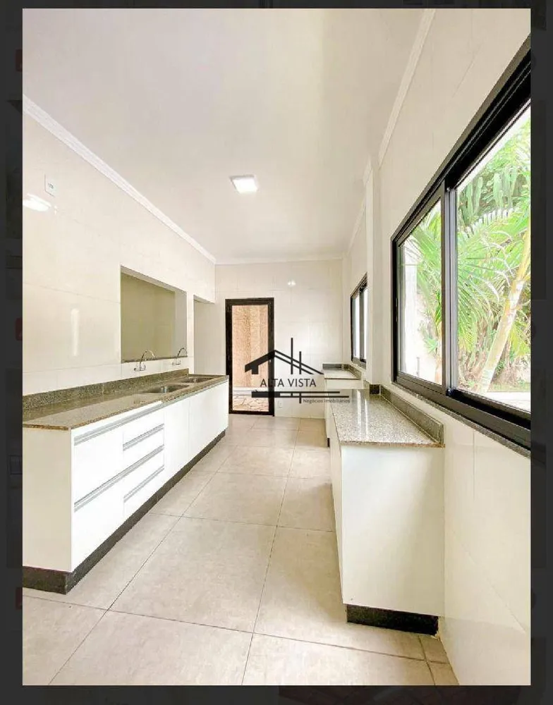Casa, 5 quartos, 277 m² - Foto 2