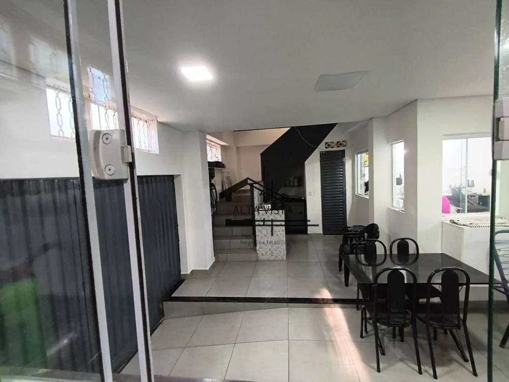 Sobrado, 3 quartos, 305 m² - Foto 6