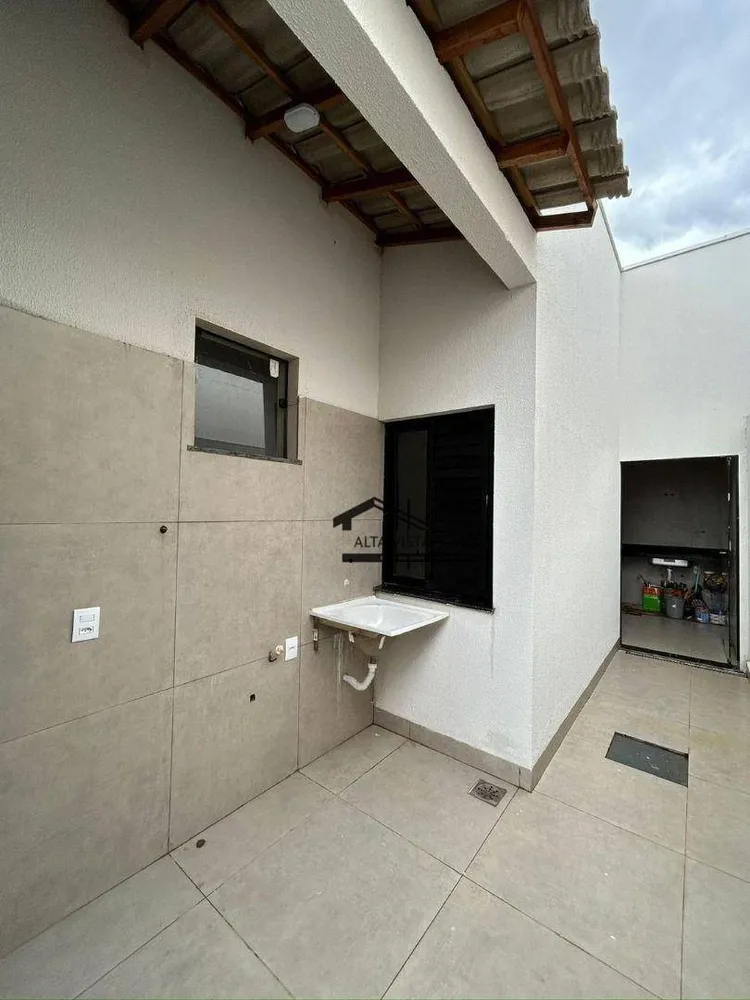 Casa, 2 quartos, 66 m² - Foto 1