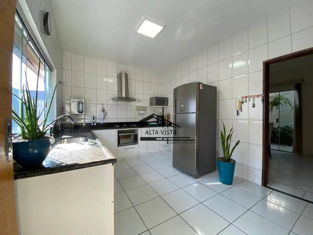 Casa, 3 quartos, 146 m² - Foto 6