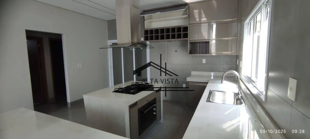Casa, 3 quartos, 234 m² - Foto 3