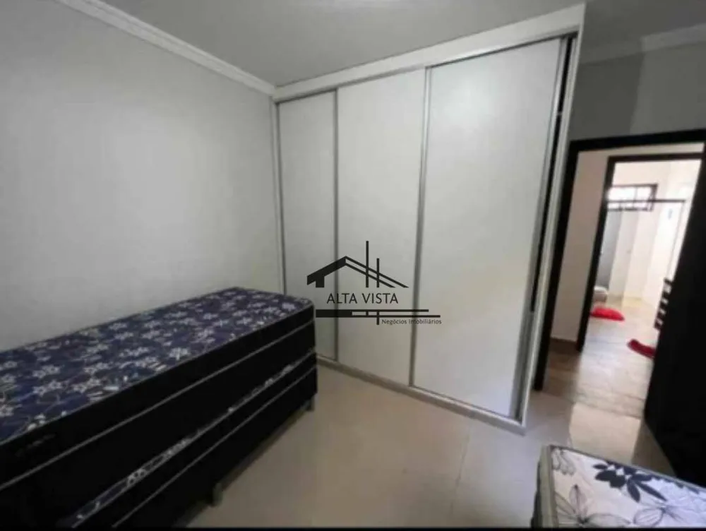 Casa, 4 quartos, 250 m² - Foto 4