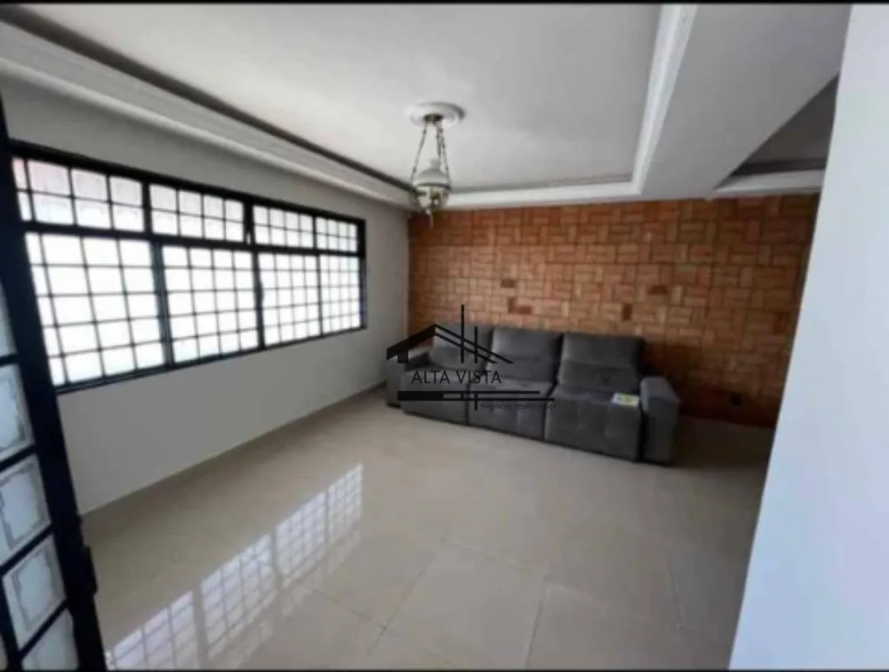 Casa, 4 quartos, 250 m² - Foto 3
