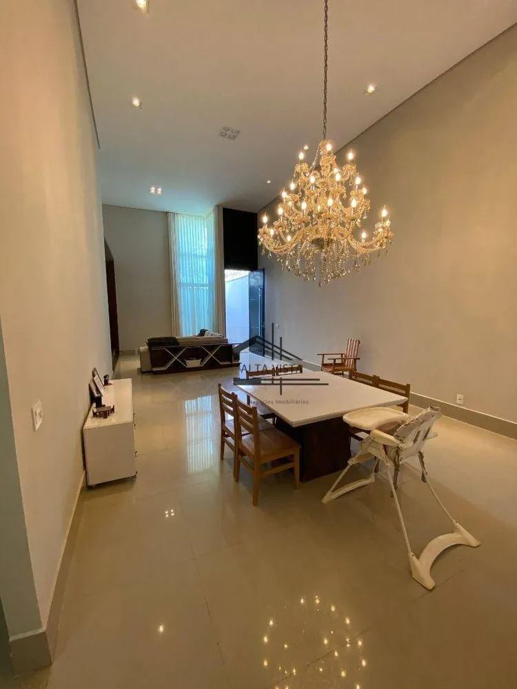 Casa, 3 quartos, 300 m² - Foto 2