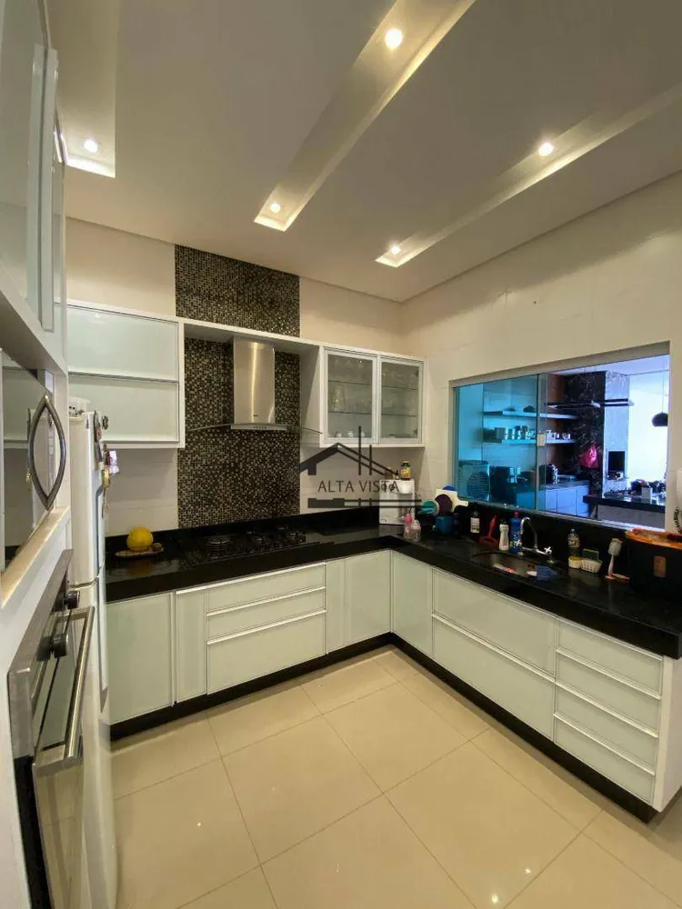 Casa, 3 quartos, 300 m² - Foto 6