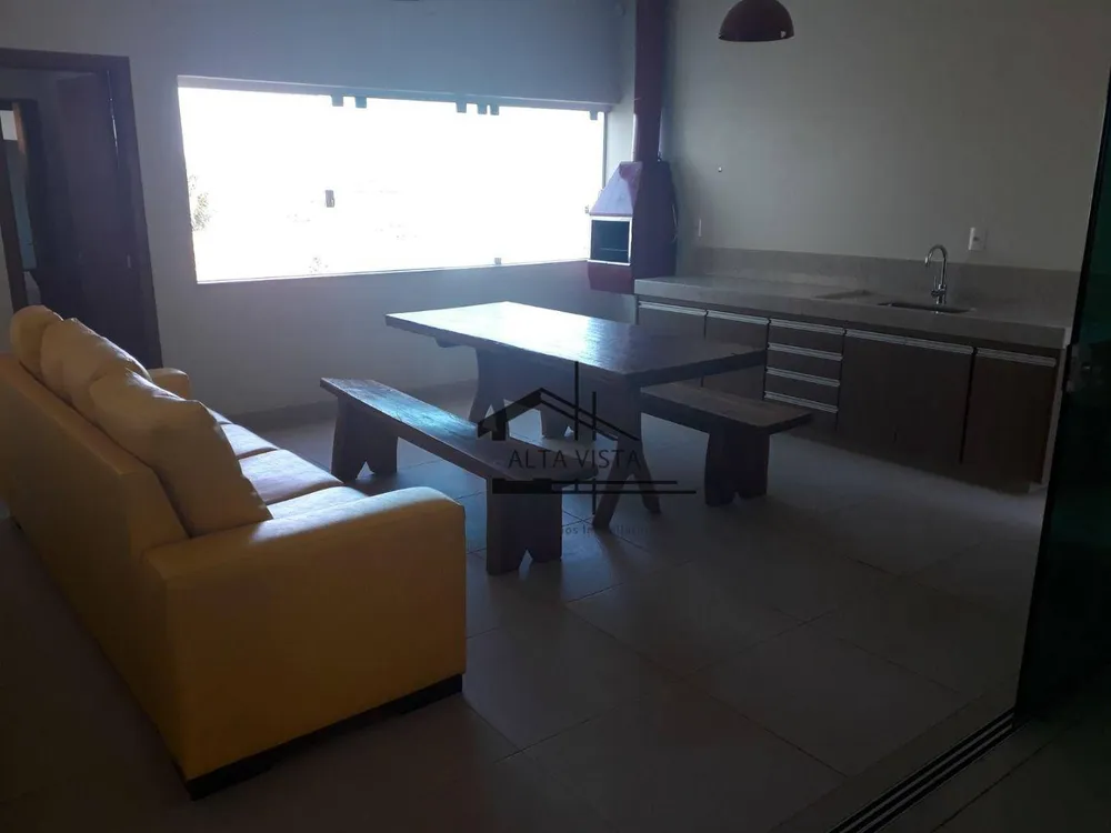 Casa, 3 quartos, 172 m² - Foto 2