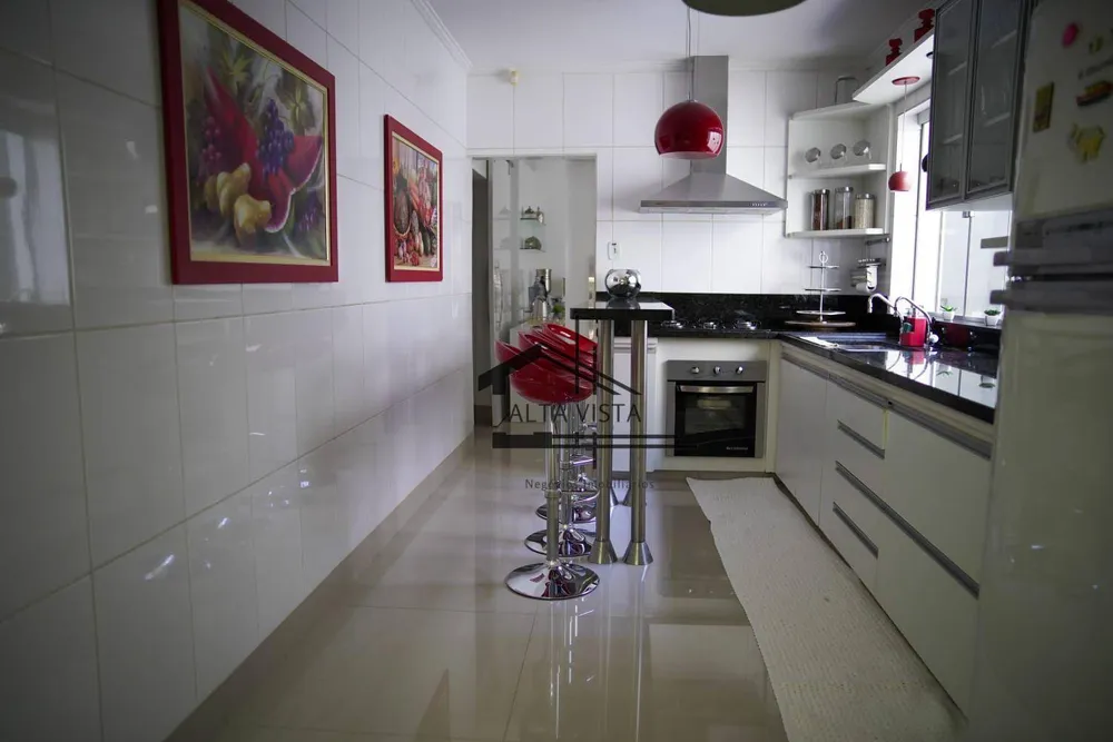 Casa, 3 quartos, 250 m² - Foto 9