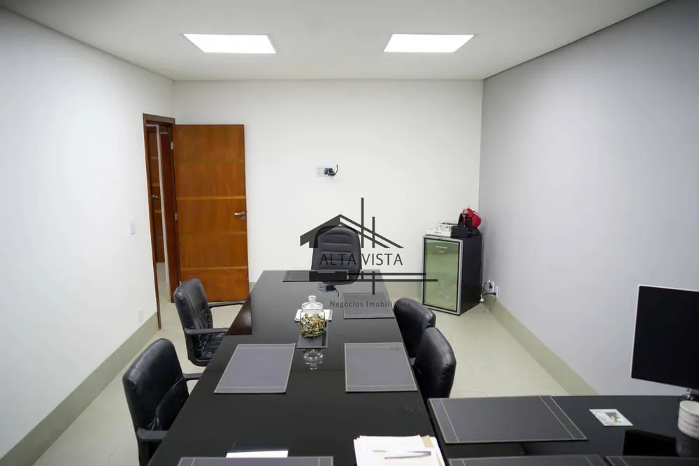Casa, 3 quartos, 250 m² - Foto 11