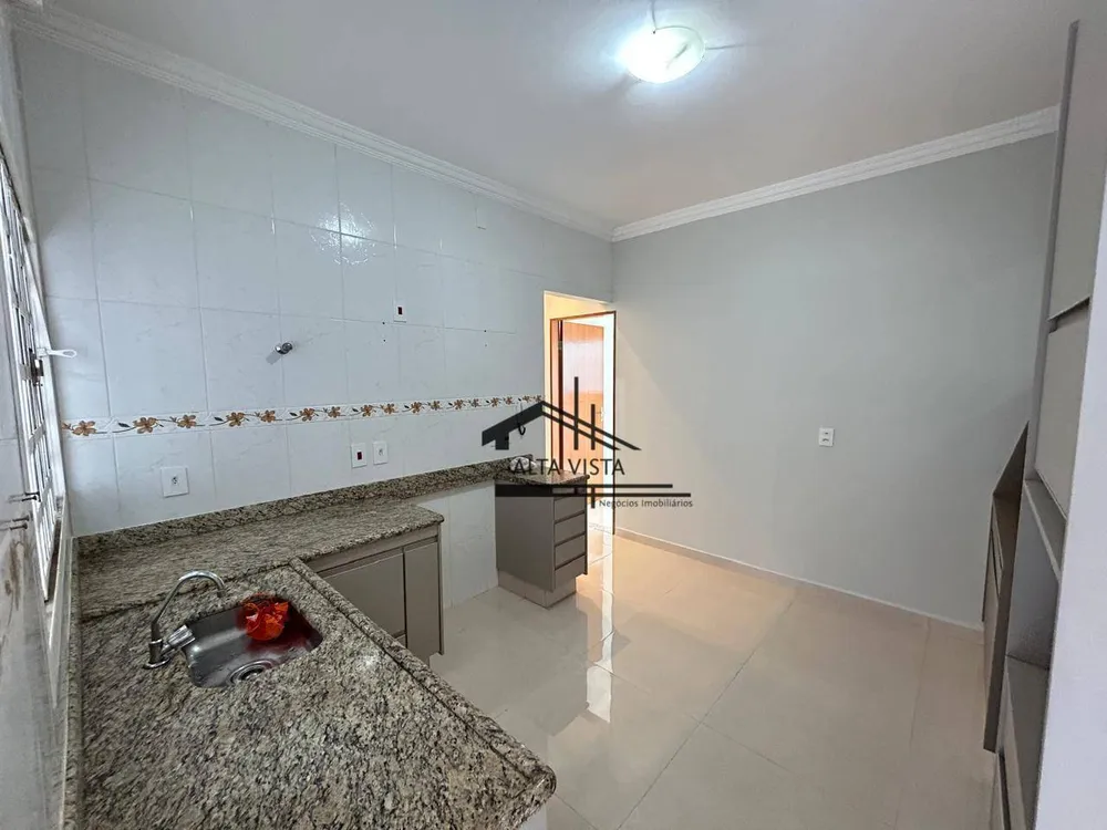 Casa, 4 quartos, 170 m² - Foto 2