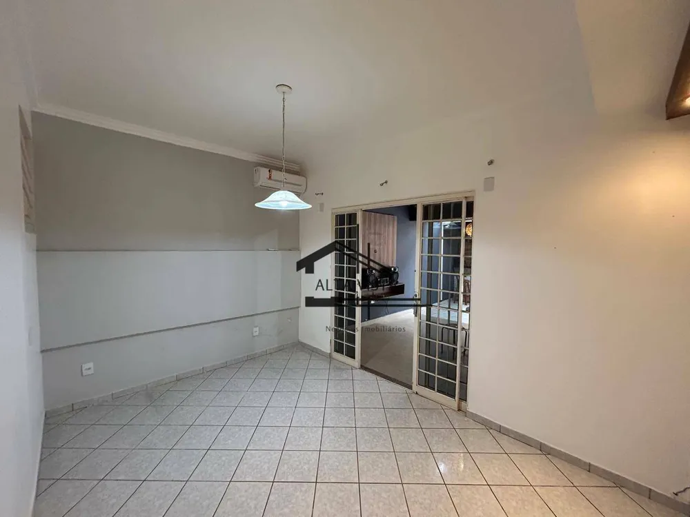 Casa, 3 quartos, 278 m² - Foto 3